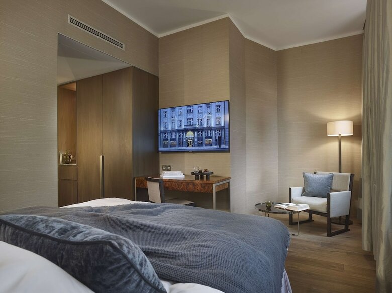 The Emblem Hotel