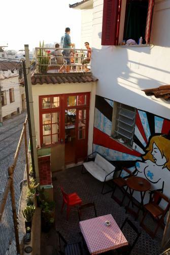 Mambembe Hostel