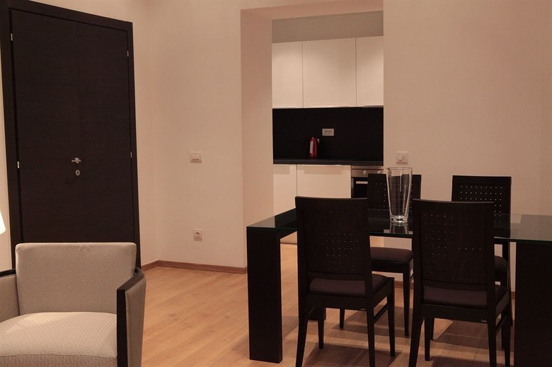 The Palace Suites And Apartments