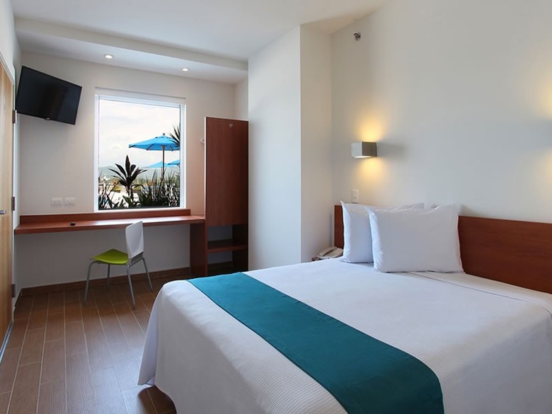 Hotel One Puerto Vallarta Aeropuerto