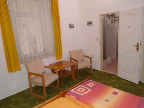 Hostal Pension Dobroucky