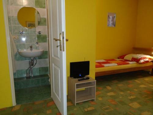 Hostal Pension Dobroucky