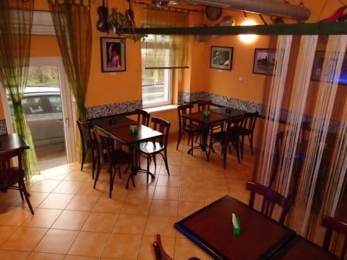 Hostal Pension Dobroucky