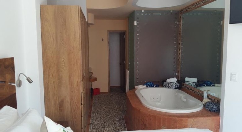 Hotel Andales On The Bay Suites