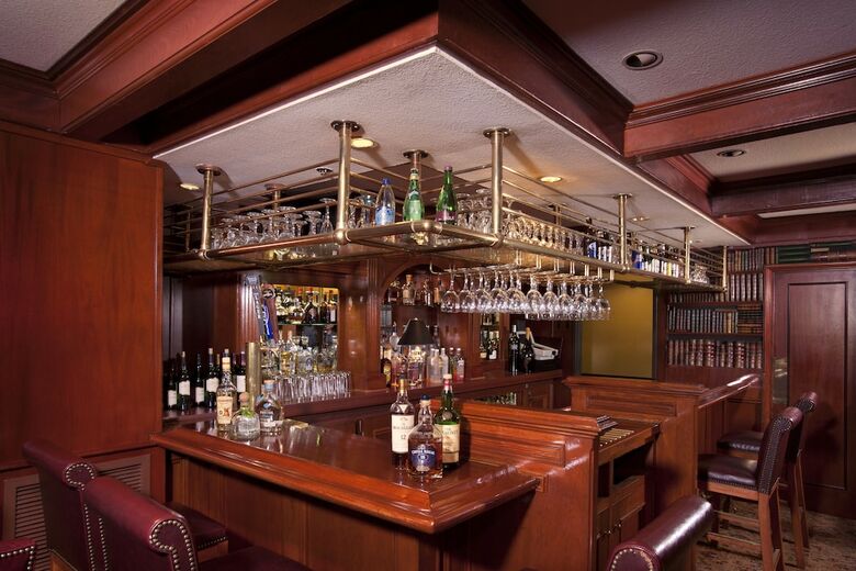 Ayres Hotel & Suites Costa Mesa/newport Beach