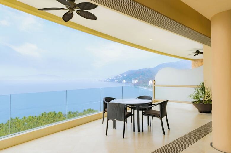 Hotel Garza Blanca Residences