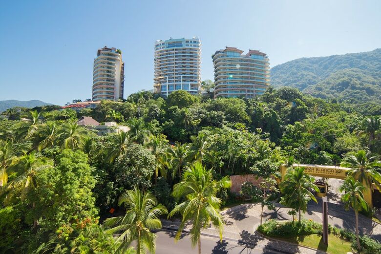 Hotel Garza Blanca Residences