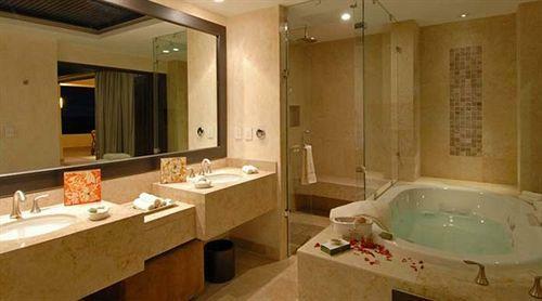 Hotel Garza Blanca Residences