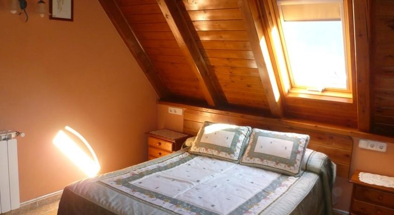 Hotel Escuils Hostal