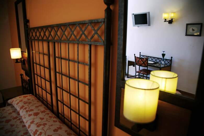 Hotel Ele Santa Barbara