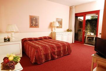 Mallia Residence Hotel