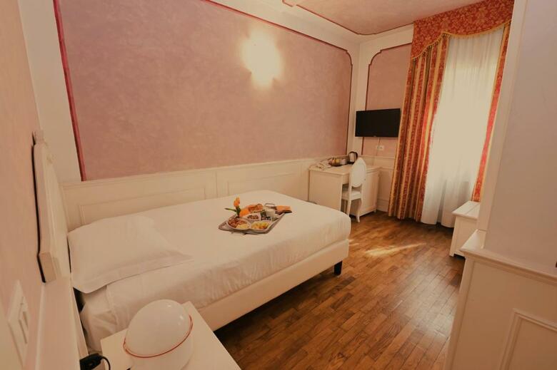 Hotel Villa Patriarca