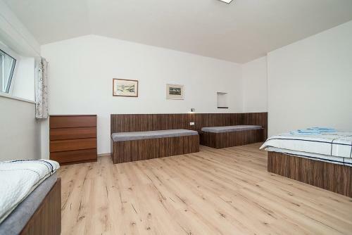 Hostal Apartmany Zlata Vyhlidka