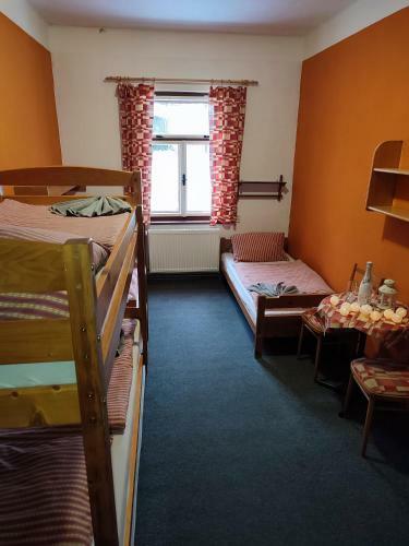 Hostal Penzion U Zast�vky