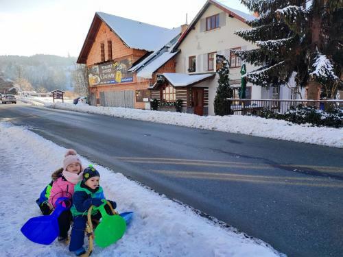 Hostal Penzion U Zast�vky