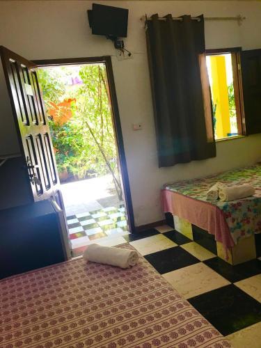 Pousada Hostel Black White