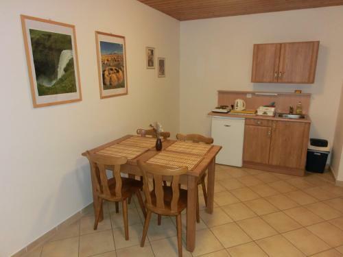 Hostal Penzion Kaminek