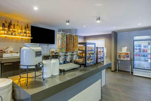 The Blvd Hotel