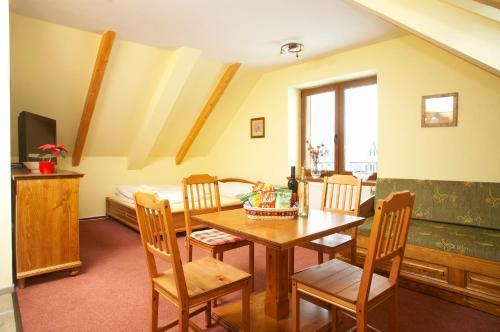 Aparthotel Happy House Apartments