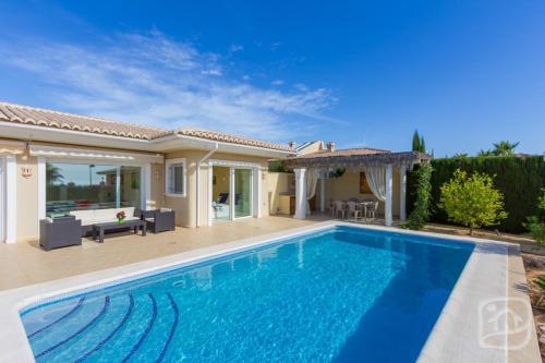 Holiday Villa La Corona