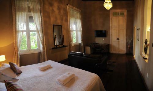 Hostal Altos De Santa Teresa Guest House