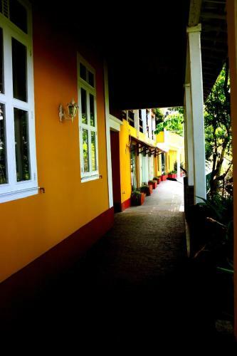 Hostal Altos De Santa Teresa Guest House