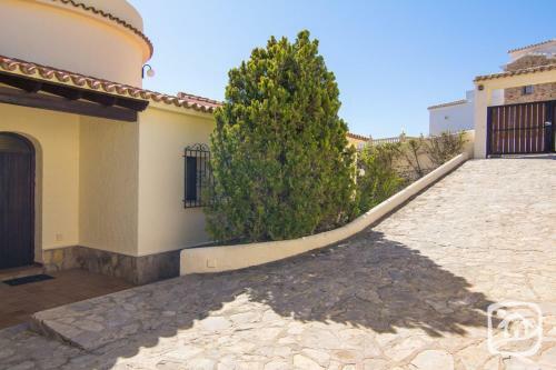 Holiday Villa Calsides