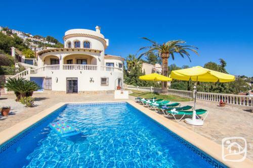 Holiday Villa Calsides