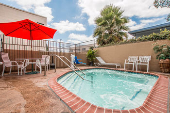Hotel Comfort Inn Near Downey Studios