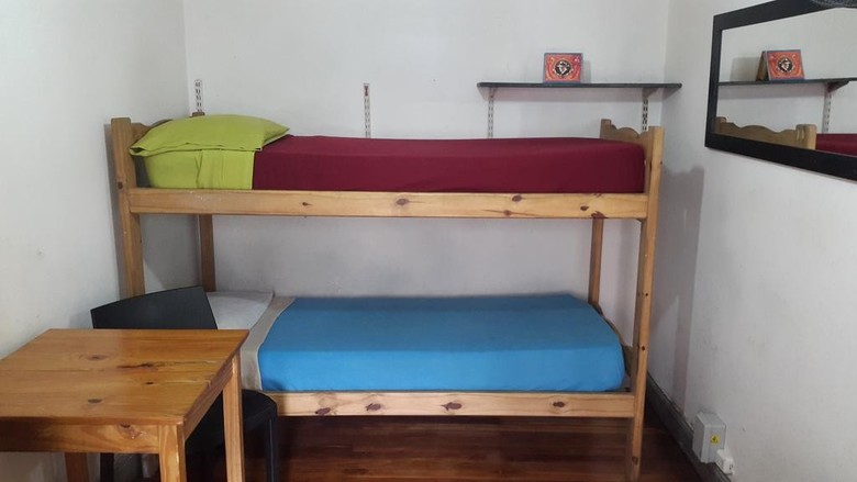 Hostal Waikiki Hostel