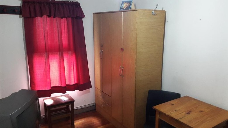 Hostal Waikiki Hostel