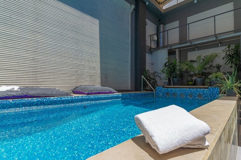 Prodeo Hotel + Lounge