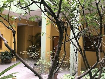 Hotel Alcazar