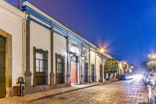 Hotel Dos Patios