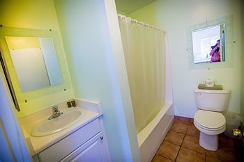 Posada Leucadia Beach Inn