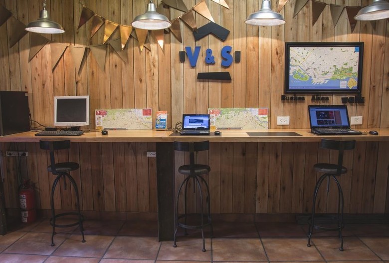 V&s Hostel Club