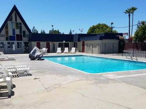 Motel Economy Inn Fresno