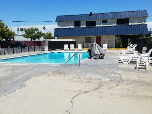 Motel Economy Inn Fresno