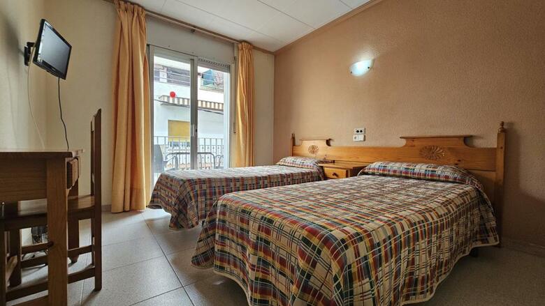 Hostal Los Ma�os