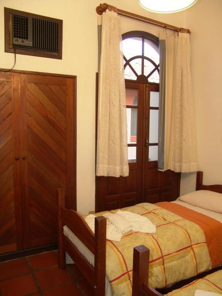 La Alhambra Aparthotel