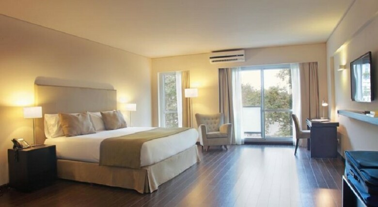 Hotel Dazzler Palermo