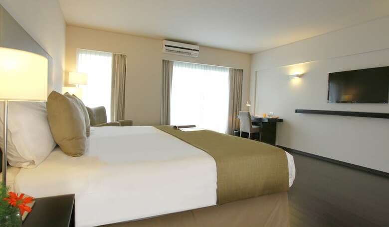 Hotel Dazzler Palermo
