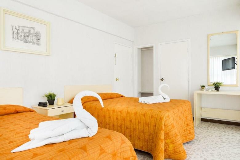 Hotel Mar�a Teresa