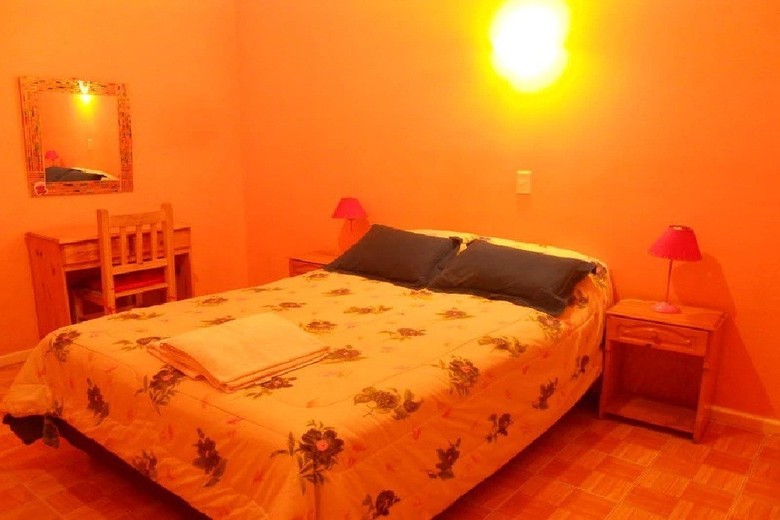 1385 Hostel