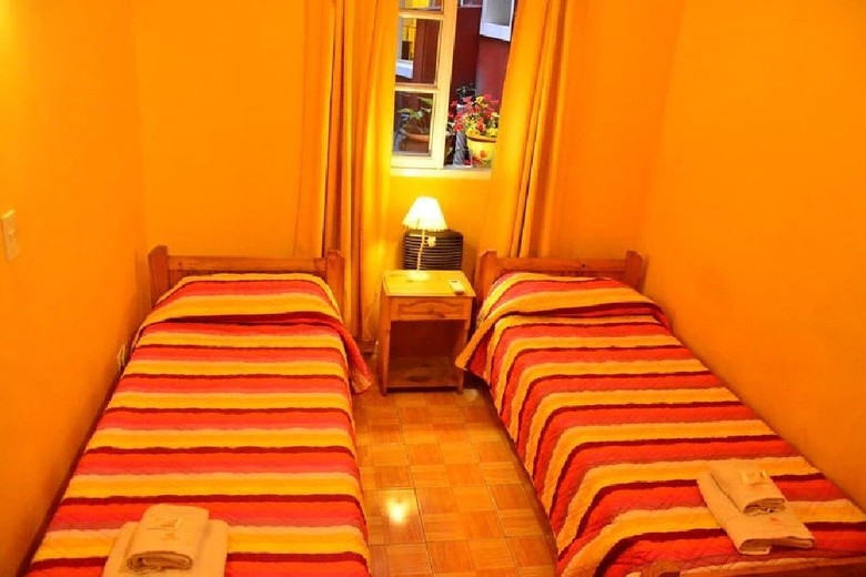 1385 Hostel