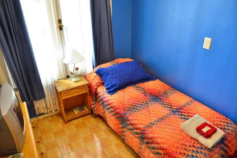 1385 Hostel