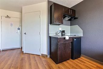 Motel 6 Gilroy
