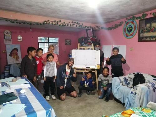13 Cielos Hostel