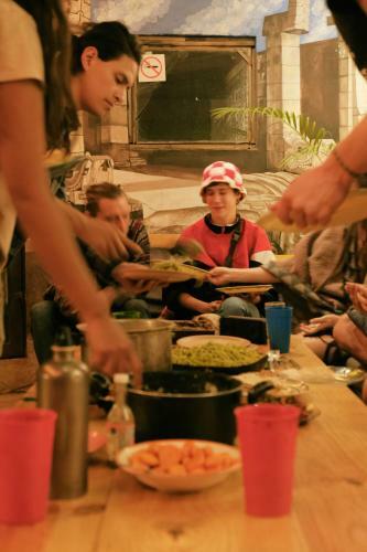 13 Cielos Hostel