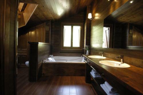 Hostal Casa Rural El Port�n De Murillo